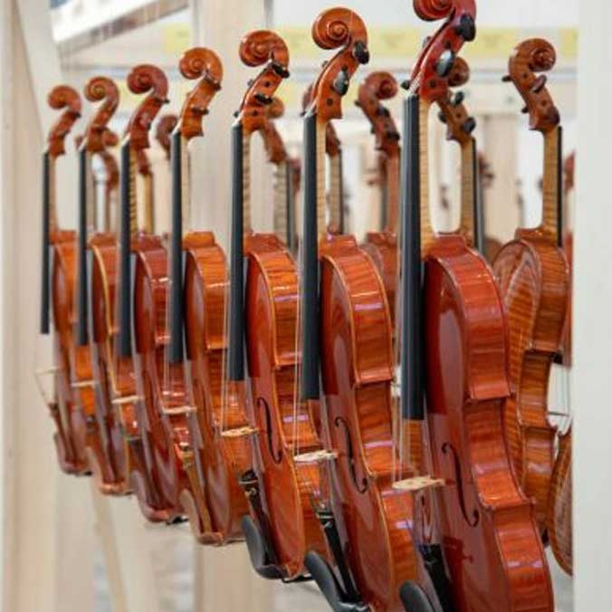 Concorso Triennale degli Strumenti ad Arco “Antonio Stradivari” (‘Antonio Stradivari’ Triennial Stringed Instrument Competition)